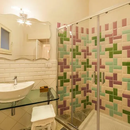 La Luna In Cortile 4* 레체