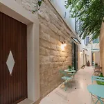 La Luna In Cortile 4*