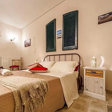 La Luna In Cortile Bed and Breakfast 4*