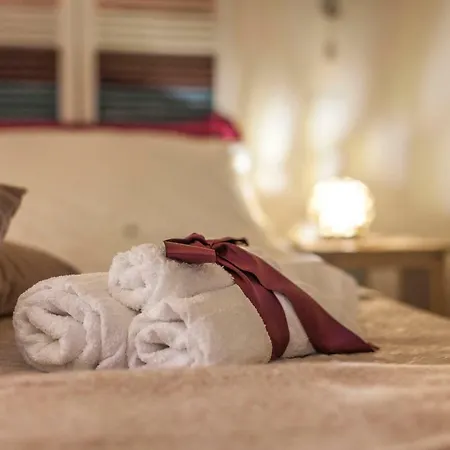 La Luna In Cortile Bed & Breakfast 4*