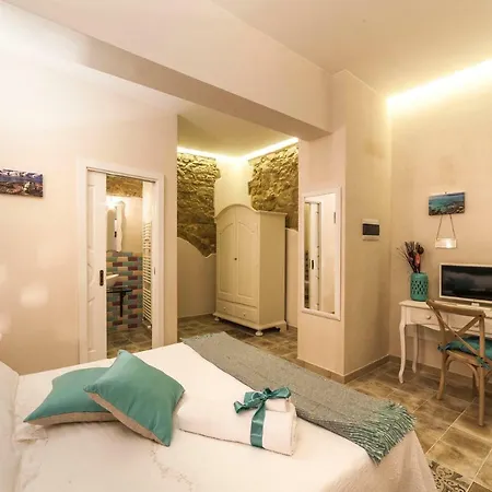 La Luna In Cortile 4* Λέτσε