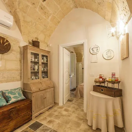 La Luna In Cortile Bed & Breakfast 4*